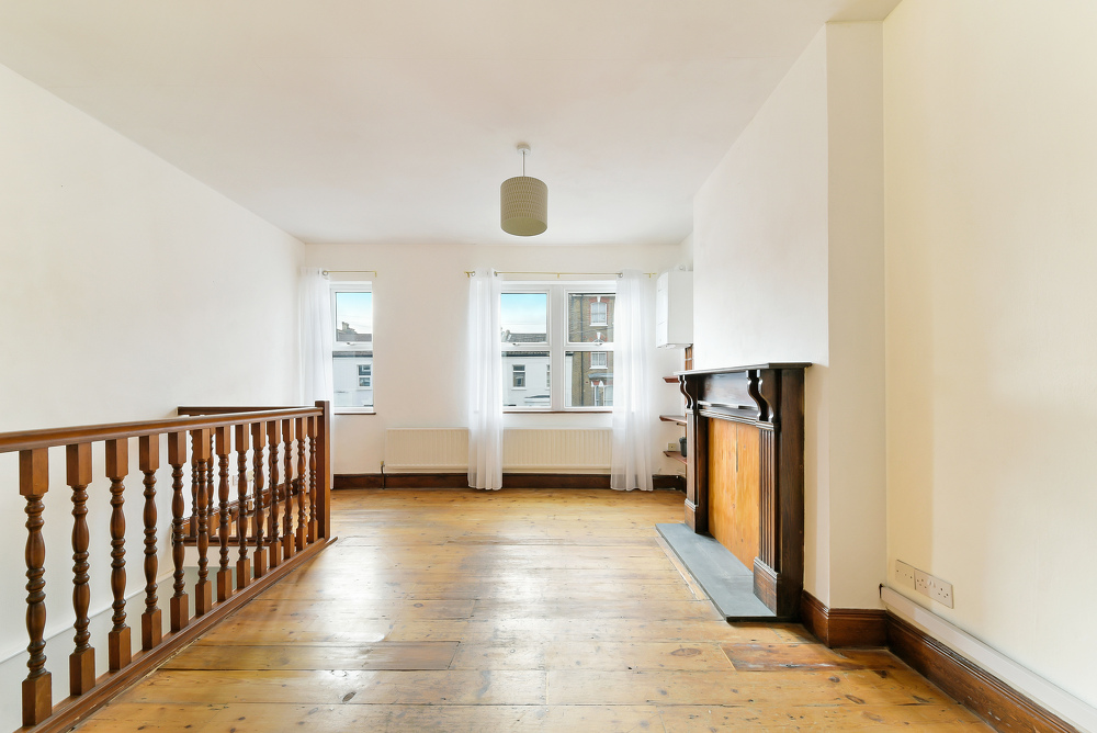 house or flat for sale or rent in south west London